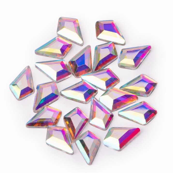 Kryształki diamenty cyrkonie AB opalizujące do zdobień biżuteria 3D 20 szt Nr 9
